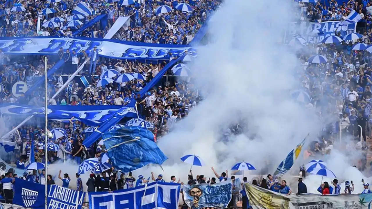La hinchada de Godoy Cruz en la tribuna